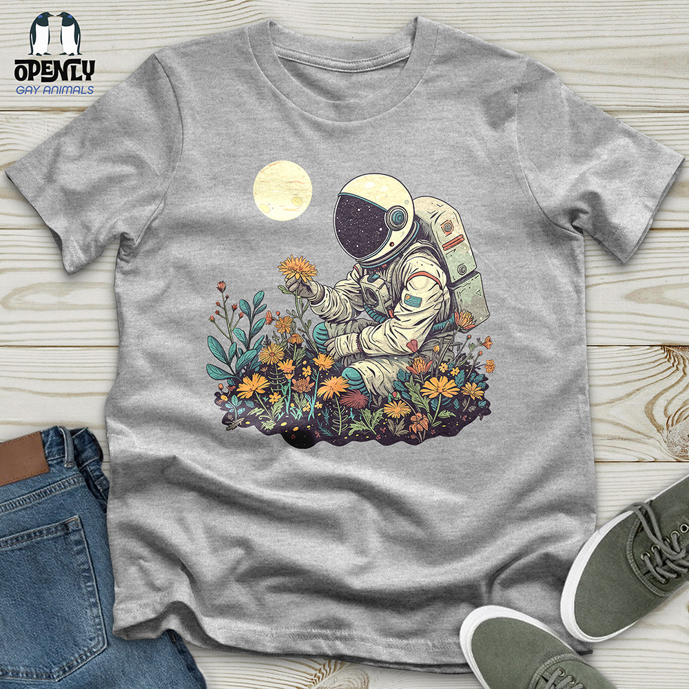Astronaut Floral Discovery Unisex t-shirt
