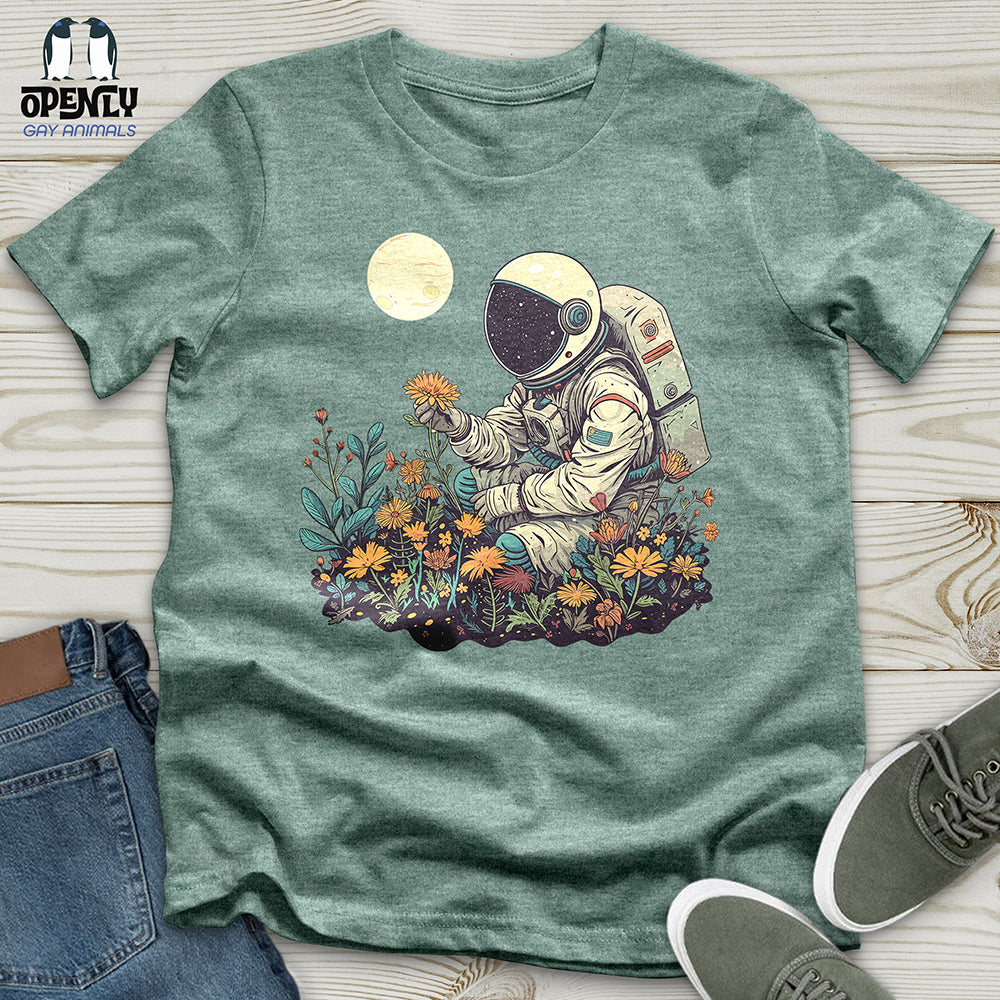 Astronaut Floral Discovery Unisex t-shirt