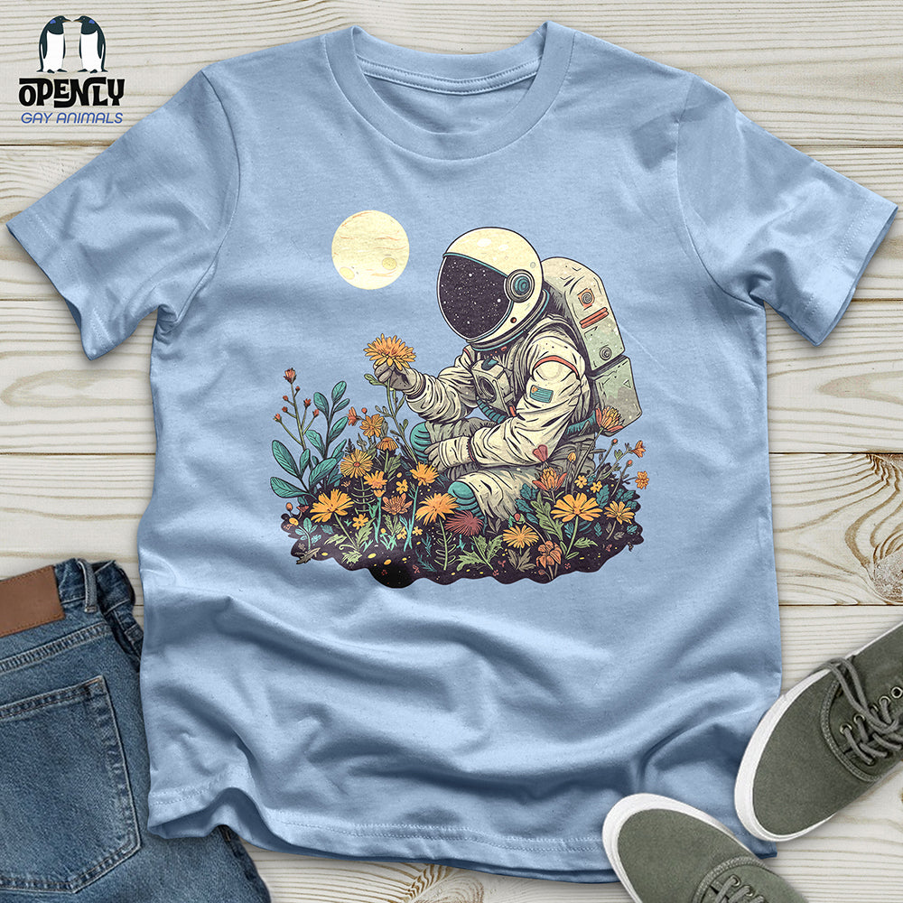 Astronaut Floral Discovery Unisex t-shirt