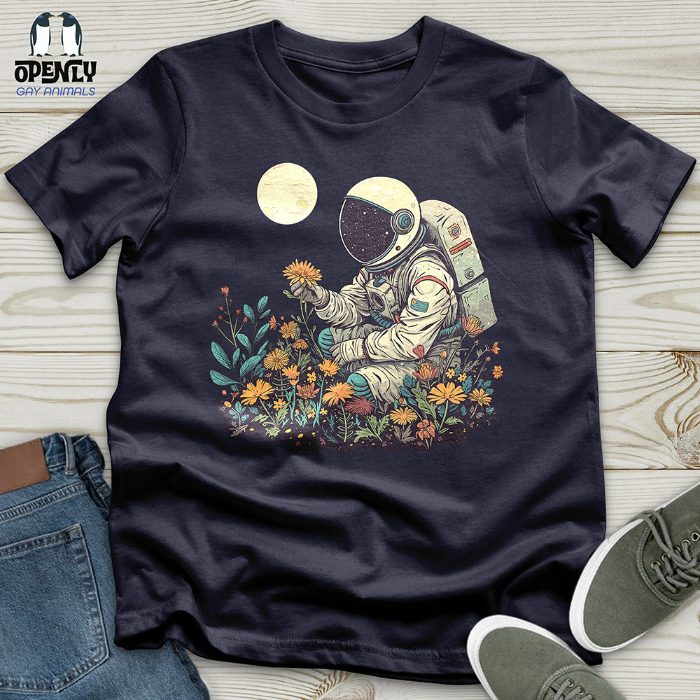 Astronaut Floral Discovery Unisex t-shirt