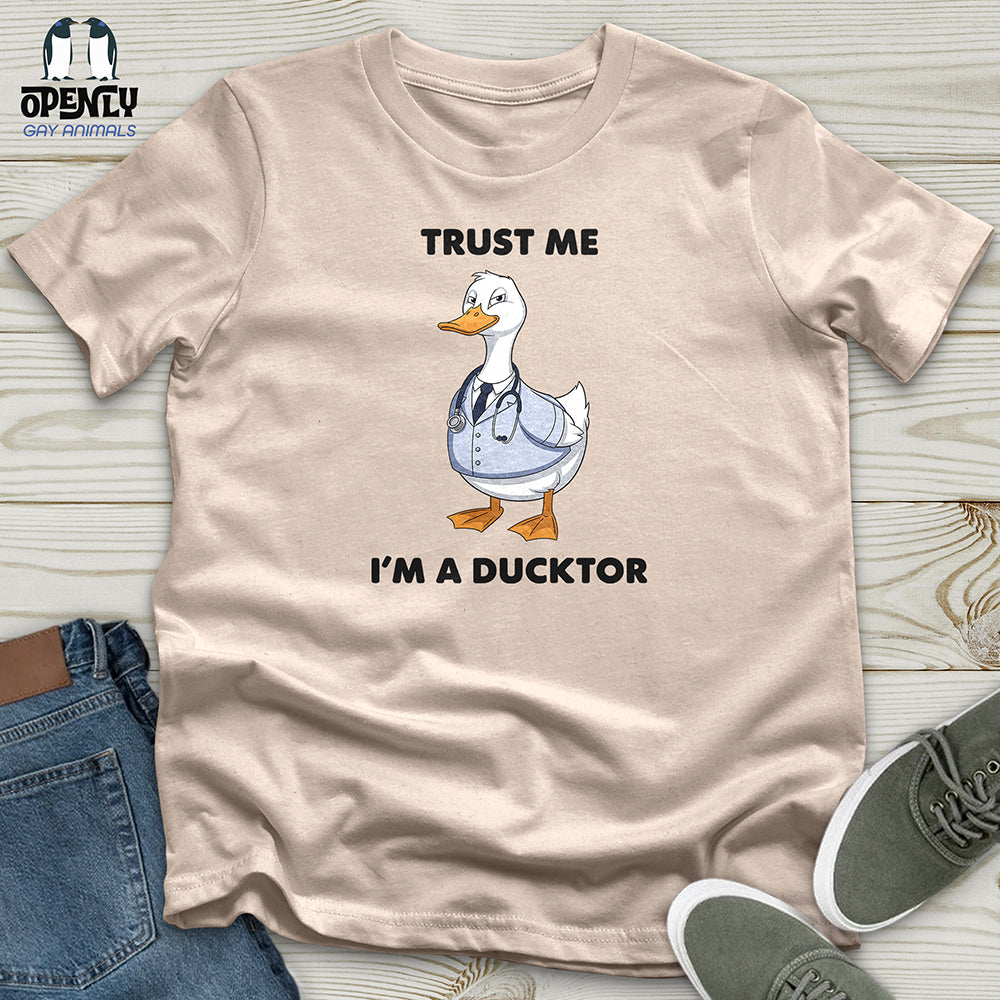 Trust Me I'm A Ducktor Unisex t-shirt